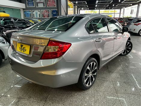Honda Civic Sedan LXR 2.0 Flexone 16V Aut. 4p