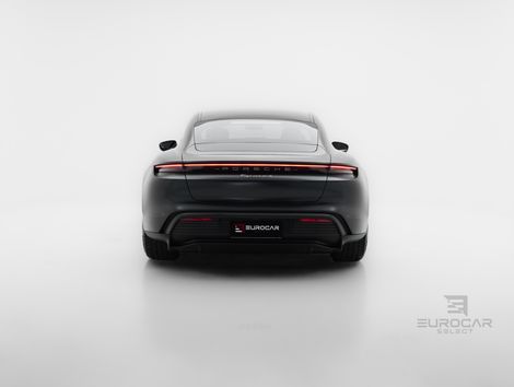 Porsche Taycan 4S (Elétrico)