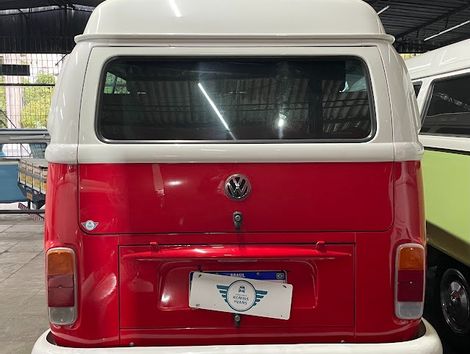 Volkswagen Kombi Lotação 1.3 (Flex)