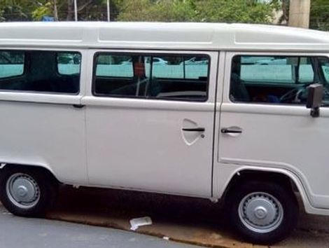 Volkswagen Kombi Standard 1.3 (Flex)