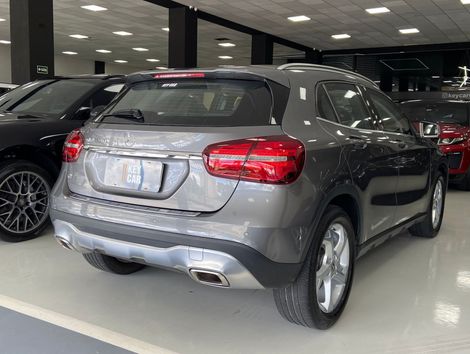 Mercedes GLA 200 Advance 1.6/1.6 TB 16V Flex Aut.