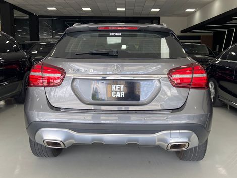 Mercedes GLA 200 Advance 1.6/1.6 TB 16V Flex Aut.