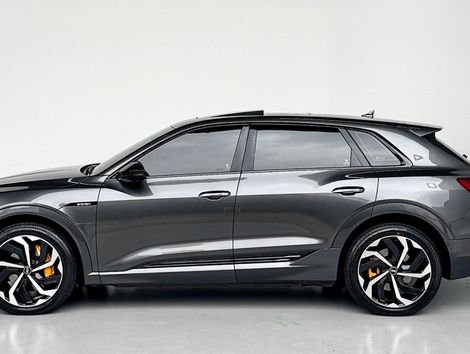 Audi E-TRON Performa. Black Aut. (Elétrico)