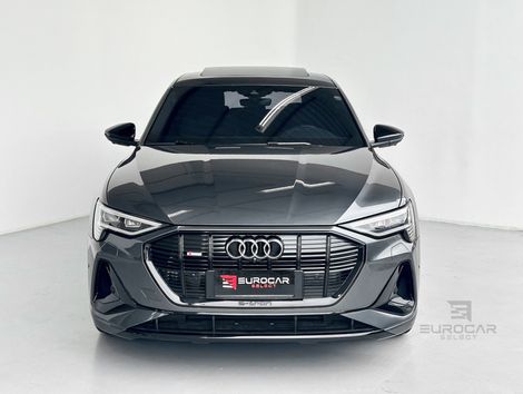 Audi E-TRON Performa. Black Aut. (Elétrico)