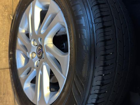 Volvo XC 60 T-5 KINETIC 2.0 245cv FWD 5p