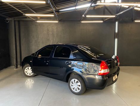 Toyota ETIOS X Sedan 1.5 Flex 16V 4p Mec.