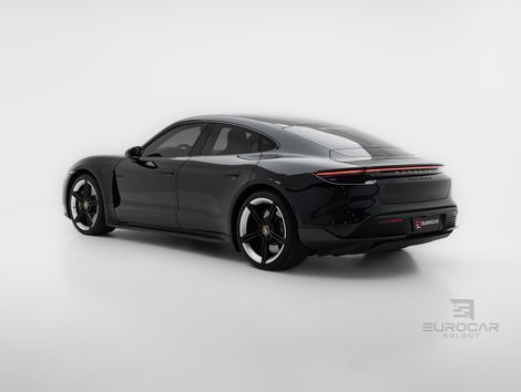Porsche Taycan Turbo S (Elétrico)