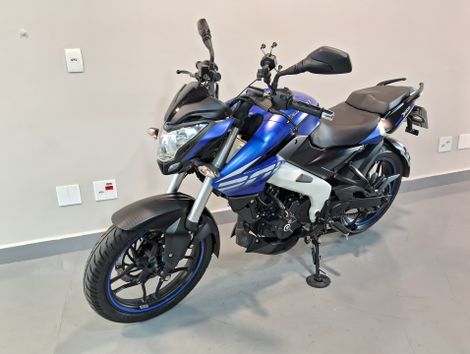 BAJAJ DOMINAR 200