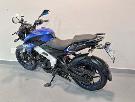 BAJAJ DOMINAR 200