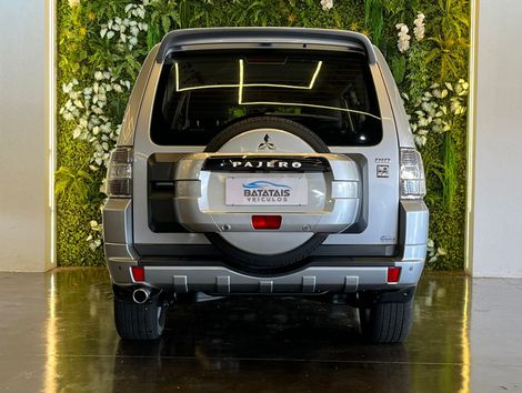 Mitsubishi Pajero HPE Full 3.2 4x4 T.I.Dies. 5p Aut