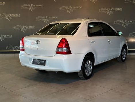 Toyota ETIOS X Sedan 1.5 Flex 16V 4p Mec.