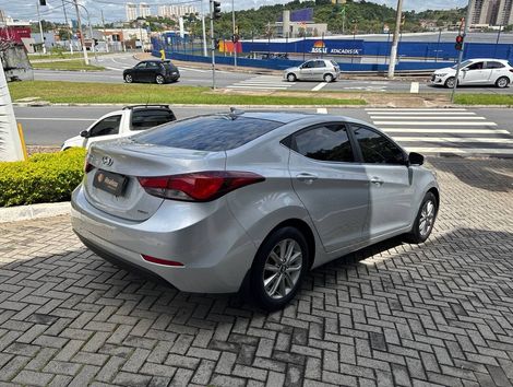 Hyundai Elantra GLS 2.0 16V Flex Aut.
