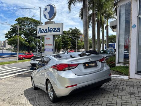 Hyundai Elantra GLS 2.0 16V Flex Aut.