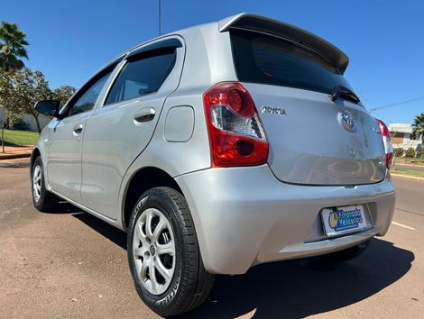 Toyota ETIOS X 1.3 Flex 16V 5p Mec.
