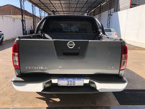 Nissan Frontier LE CD 4x4 2.5 TB Diesel Aut.