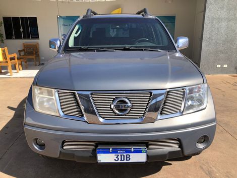 Nissan Frontier LE CD 4x4 2.5 TB Diesel Aut.