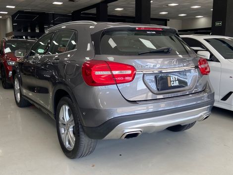 Mercedes GLA 200 Advance 1.6/1.6 TB 16V Flex Aut.