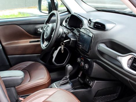 Jeep Renegade STD 1.8 4x2 Flex 16v Aut.