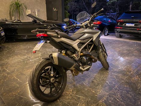 Ducati HYPERMOTARD 821