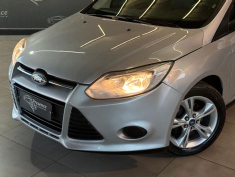 Ford Focus Sedan 2.0 16V/2.0 16V Flex 4p Aut.