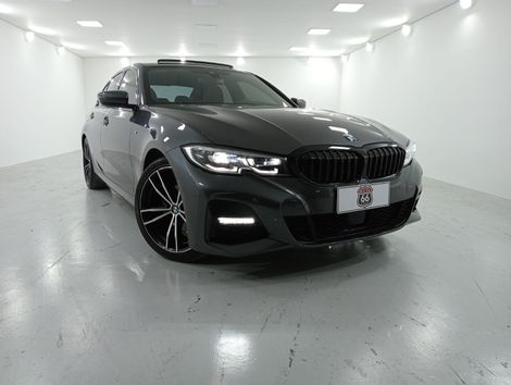 BMW 320i