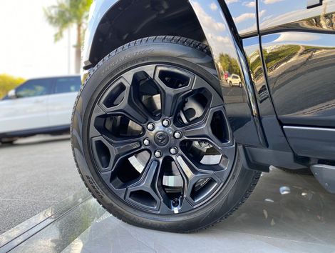 RAM 1500 LIMITED NIGHT EDITION 5.7 4x4 Aut.