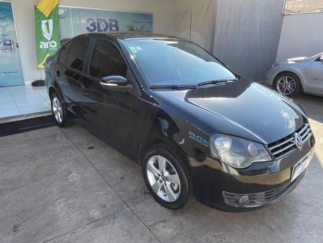 VolksWagen Polo Sedan 1.6 Mi Total Flex 8V 4p