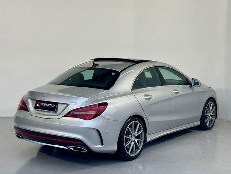 Mercedes CLA-250 Sport 4MATIC 2.0 16V 211cv Aut.