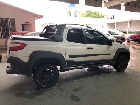 Fiat Strada Adventure1.8/ 1.8 LOCKER Flex CD