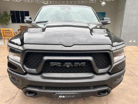 RAM 1500 REBEL 5.7 HEMI CD V8 4x4 Aut.