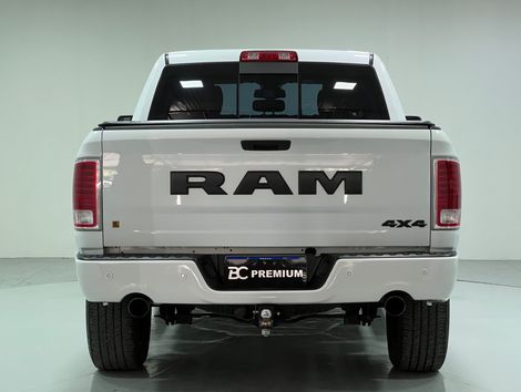 RAM CLASSIC LARAMIE NIGHT ED. 5.7 4X4 Aut.