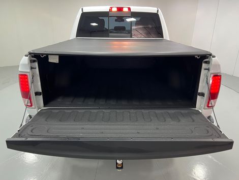 RAM CLASSIC LARAMIE NIGHT ED. 5.7 4X4 Aut.