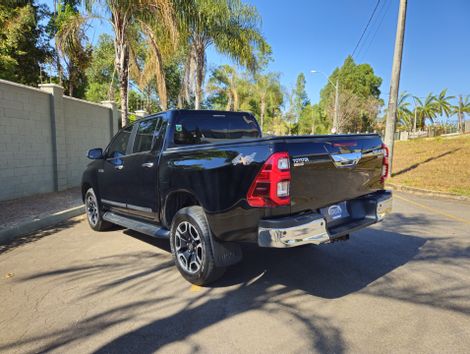 Toyota Hilux CD SRX 4x4 2.8 TDI 16V Diesel Aut.