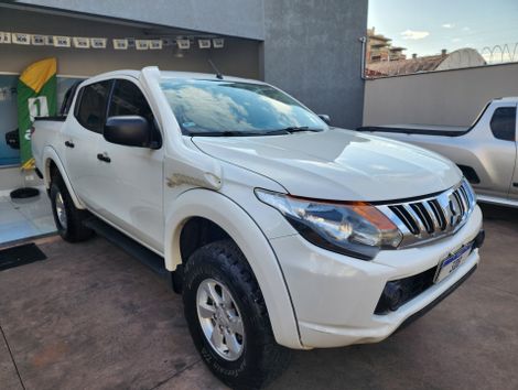 Mitsubishi L200 Triton Sport GLS 2.4 CD Diesel Mec.