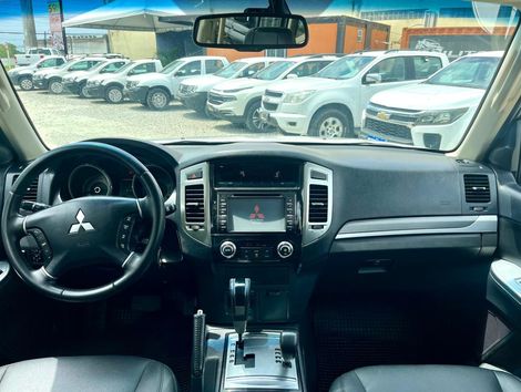 Mitsubishi Pajero HPE Full 3.2 4x4 T.I.Dies. 5p Aut
