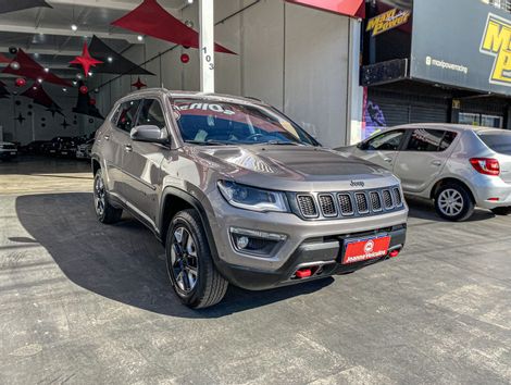 Jeep COMPASS TRAILHAWK 2.0 4x4 Dies. 16V Aut.