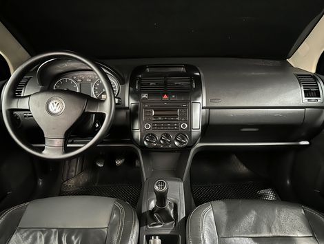 VolksWagen Polo Sedan 1.6 Mi Total Flex 8V 4p