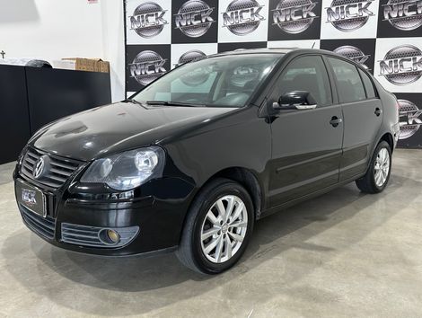 VolksWagen Polo Sedan 1.6 Mi Total Flex 8V 4p