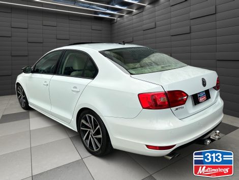 VolksWagen JETTA Comfortline 2.0 T.Flex 8V 4p Tipt.