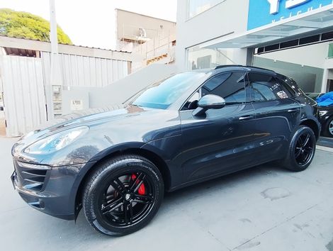 Porsche Macan 2.0 Turbo