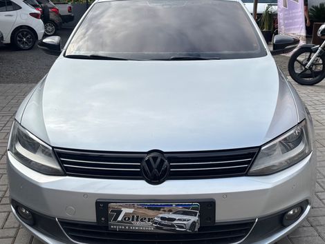 VolksWagen JETTA Highline 2.0 TSI 16V 4p Tiptronic