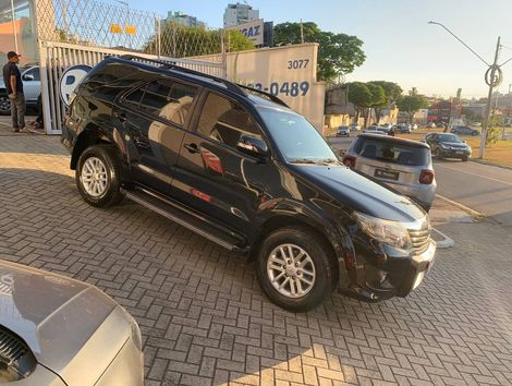 Toyota Hilux SW4 SR 4x2 2.7/ 2.7 Flex 16V Aut.