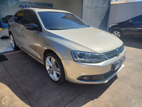 VolksWagen JETTA Comfortline 2.0 T.Flex 8V 4p Tipt.