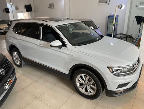 VolksWagen TIGUAN Allspac Comf 250 TSI 1.4 Flex