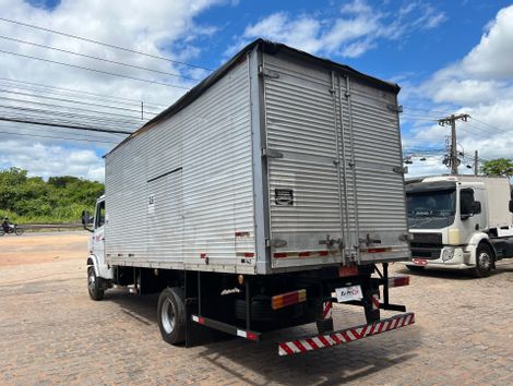 MERCEDES-BENZ 710/ 710 Plus 2p (diesel)