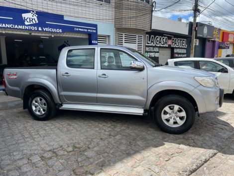 Toyota Hilux CD SRV D4-D 4x4 3.0 TDI Diesel Aut