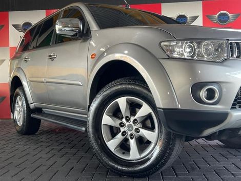 Mitsubishi Pajero DAKAR HPE 3.2 4x4 T.I Dies 5p Aut