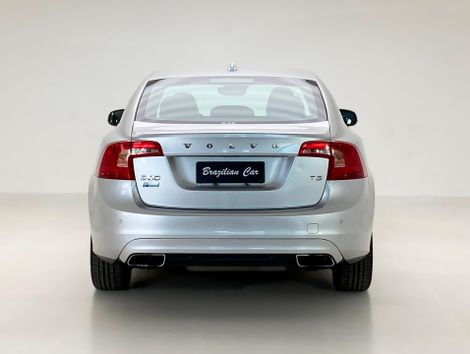 Volvo S60 T-5 KINETIC 2.0 245cv 4p