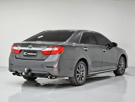 Toyota Camry XLE 3.5 24V Aut.