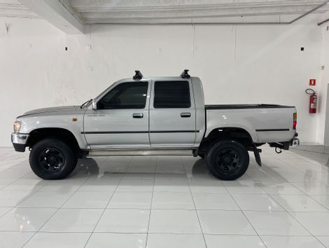 Toyota Hilux CD SRV 4x2 3.0 8V 90cv Diesel